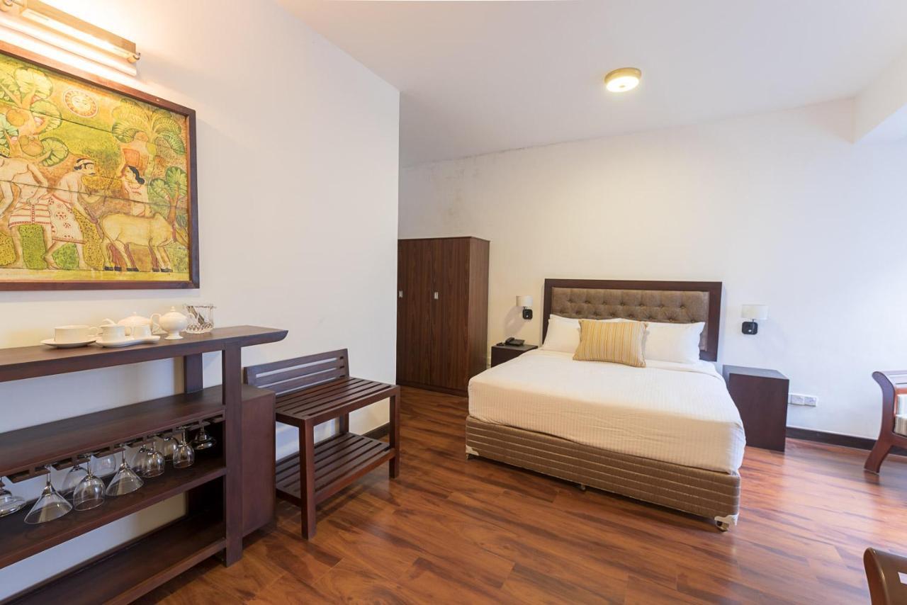 Pearl Royal Hotel, Colombo Esterno foto
