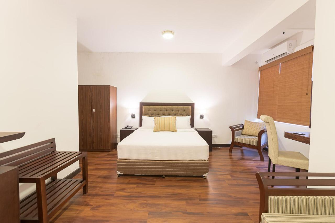 Pearl Royal Hotel, Colombo Esterno foto